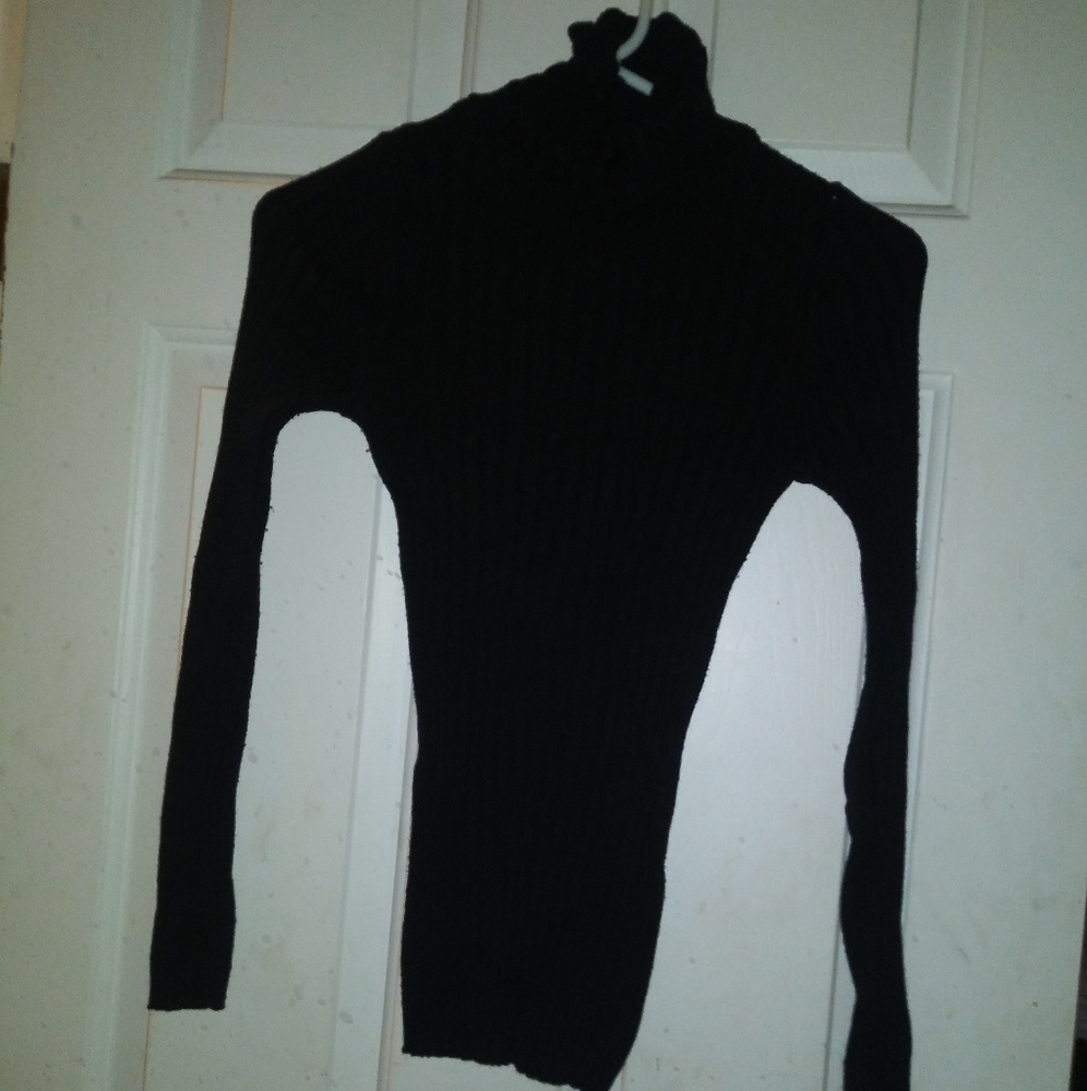 🌸 Very Stretchy Turtleneck Sweater 🌸